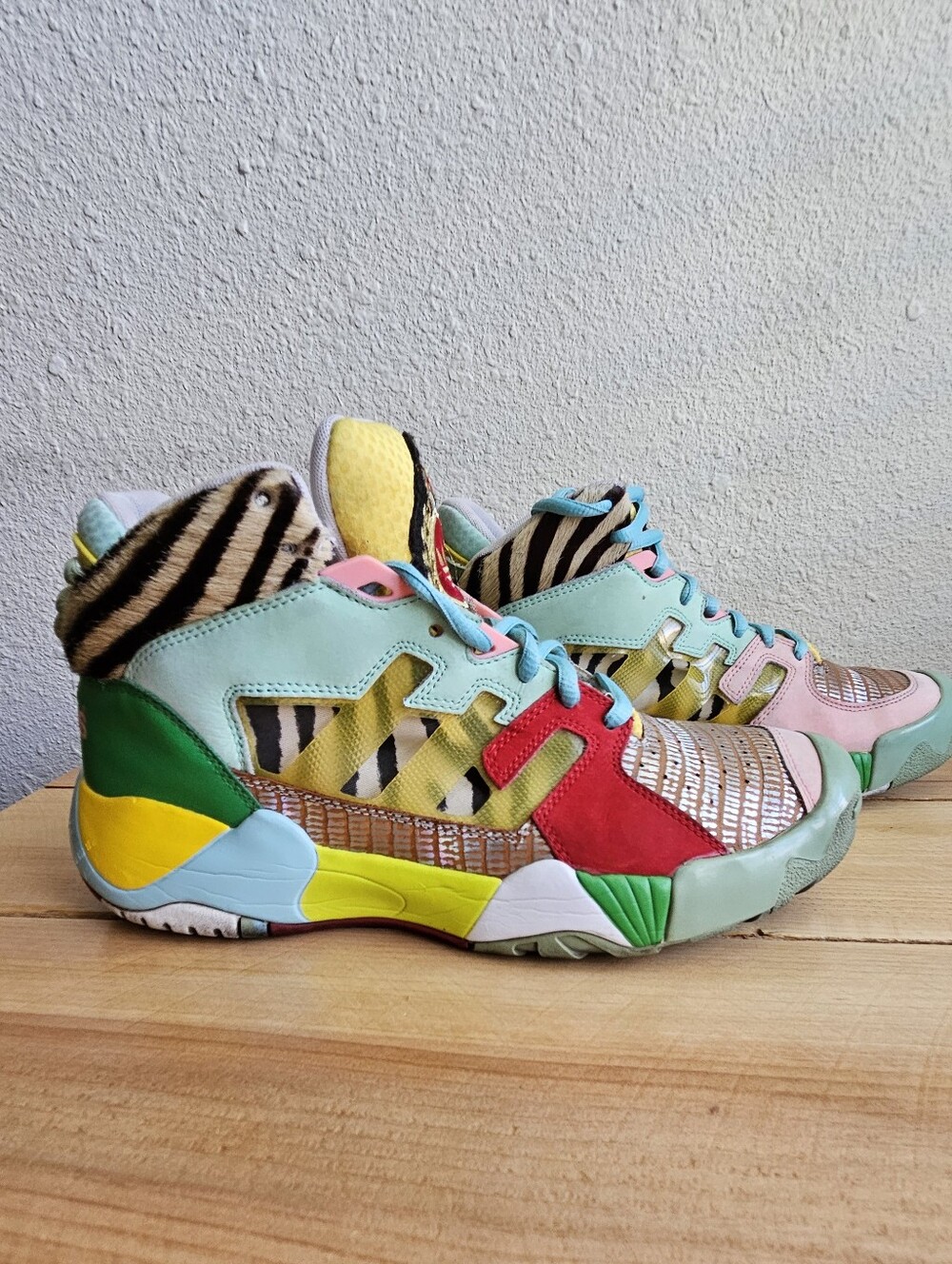 #Adidas XJeremy Scott JS, Street Art Green Zebra